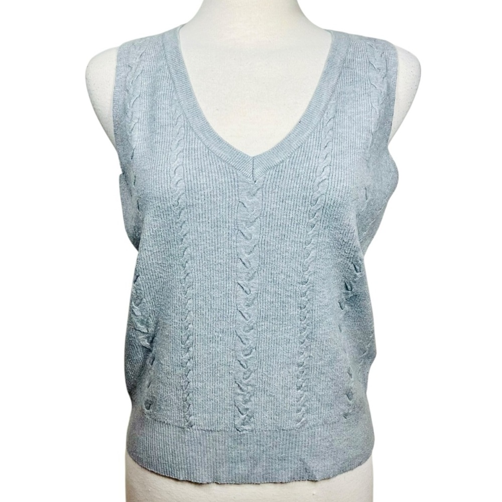 Vila Milano Light Gray Cable Knit V Neck Sweater Vest Women's Size Large